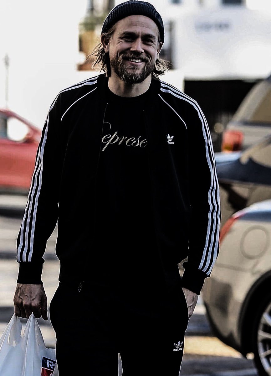 ᅠ 

ᅠ 

                𝖼𝖺𝗌𝗎𝖺𝗅 𝗆𝗈𝗋𝗇𝗂𝗇𝗀 𝗌𝗍𝗋𝗈𝗅𝗅 

ᅠ 

ᅠ