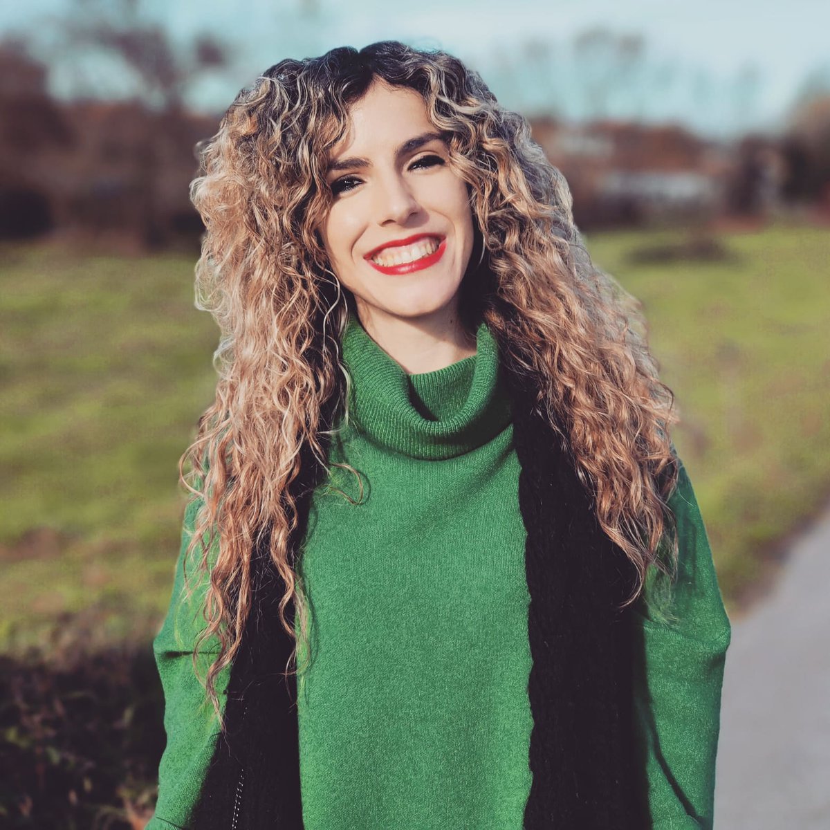 Ayer recibí el 📢NOTICIÓN📢 de que ✨MI PROYECTO DE EMPRENDIMIENTO✨ es uno de los 24 SELECCIONADOS para la 👉FASE FINAL👈 de la 🔷🔹IV EDICIÓN de TALENTO CANTABRIA🔹🔷 😃😃😃😃😃😃😃

¡Estoy FELIZ! 💪😅

 #emprendimiento #SaraSua #talento #TalentoCantabria #emprendedora