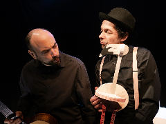 EmbUYenViena's tweet photo. Difundimos la invitación recibida de los compatriotas Fabricio Ferrari e Ignacio Giovanetti (Die Kurbel), para su nueva obra de teatro KonstrukTIER, inspirada en el cuento "Las medias de los flamencos" de H. Quiroga. https://t.co/x2wLm2YnBE