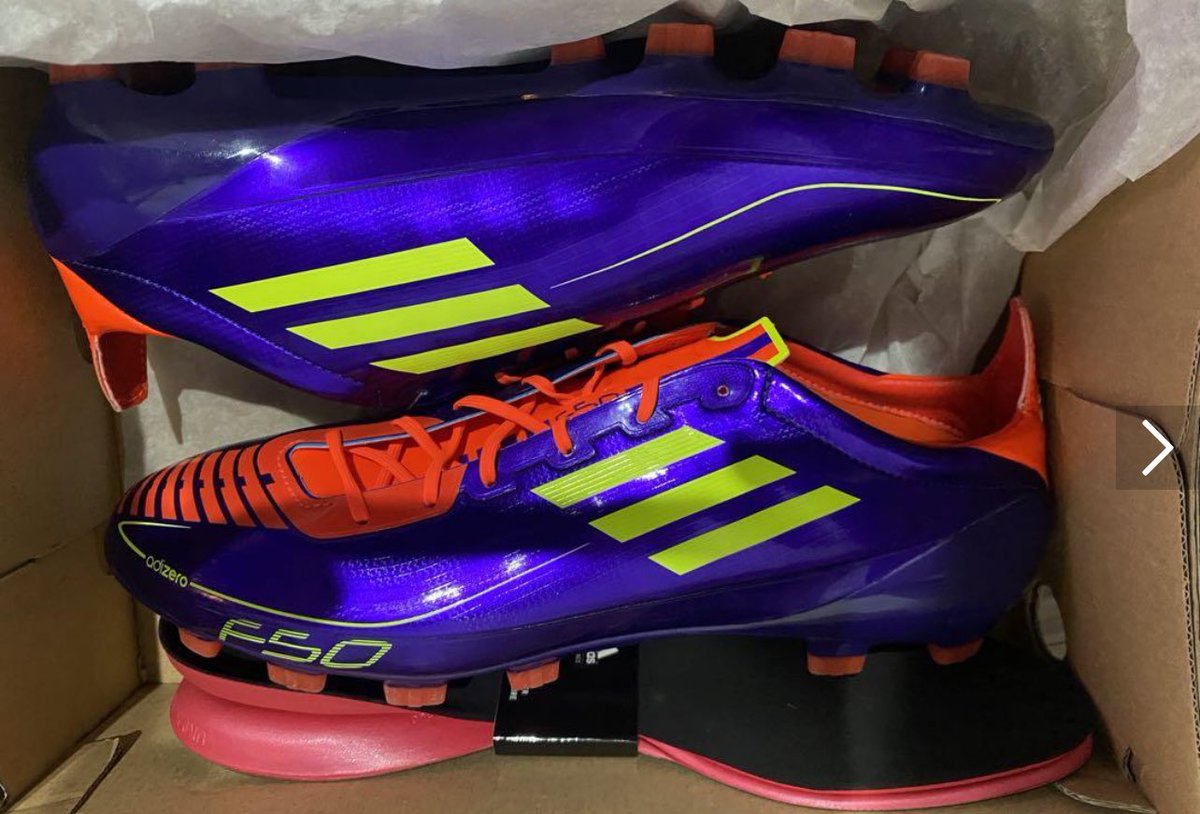 TheBootChamber's tweet photo. Available soon 😅

Stinks of David Villa 💥 https://t.co/T7cMWExKYl