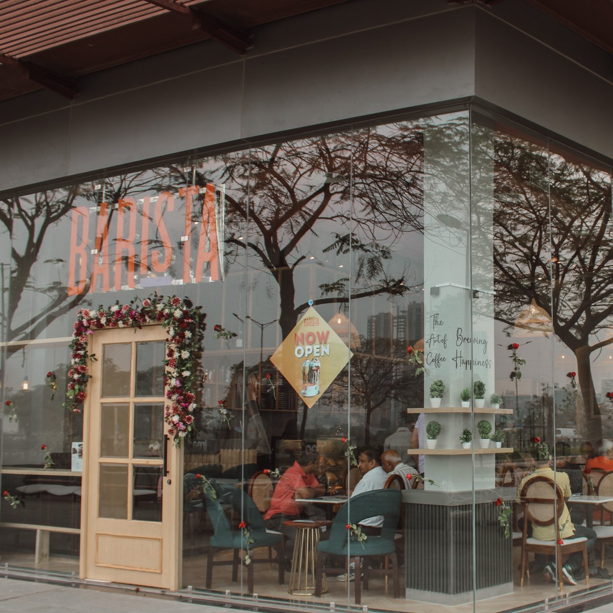BaristaBrews's tweet photo. #Gurugram! Your new hangout spot is here.

We’re beyond excited to serve you delicious #brews, delectable #food and fresh bakes. Bring your #friends, #family and anyone else who enjoys a good cup of #coffee.

Now brewing at Ireo City Central.

#Cafe #NowOpen #Coffee #WeekendMood https://t.co/KKWBhKiaUL
