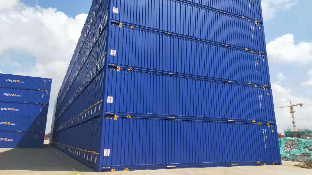 Small traders 📣 

Need help ensuring your goods are transported in and out of the UK with ease? We're here to help you get to grips with customs requirements.

Get in touch with our friendly team today: 01482 427852 📞