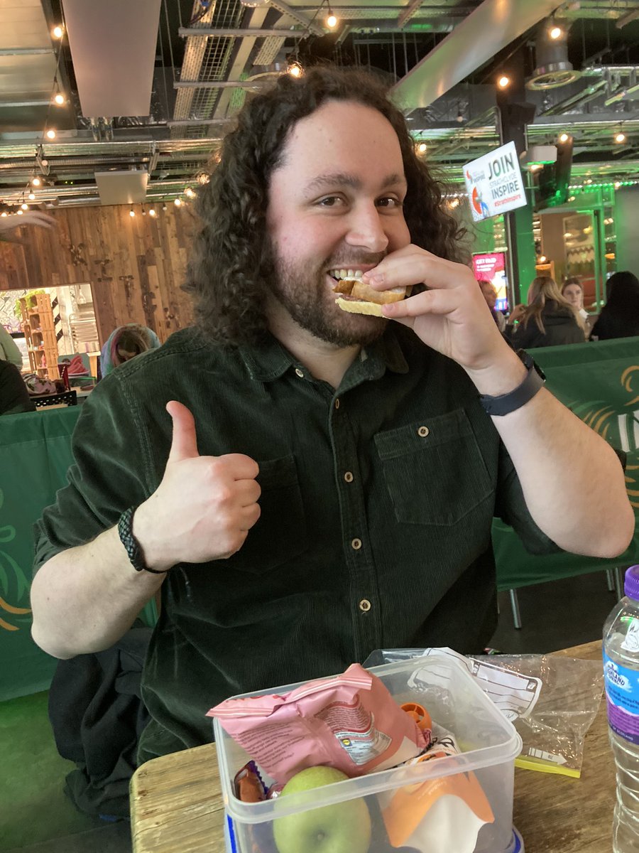 StrathclydeUCU's tweet photo. The #ModestBuffet has started.

Unlike @LEMacKz’s sandwich, we don’t swallow the “offer”.

#ucuRISING https://t.co/cHNtQerh3Z