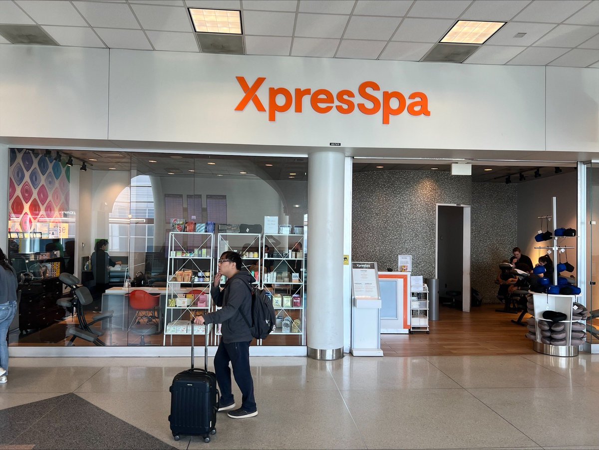 SMilfordXSPA's tweet photo. So great to visit with the team in Charlotte this week and to see the store busy with plenty of guests getting massages and nail services and walking out with our new retail! https://t.co/qwKhtFnkz9