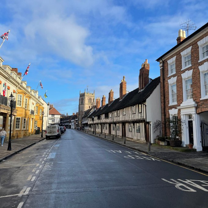 There’s still time to have your say on the draft Economic Strategy for South Warwickshire - stratford.gov.uk/swes 

This Strategy will guide economic policies in South Warwickshire, seeking to create a stronger, greener economy. 

Deadline for comments: Friday 31 March 2023