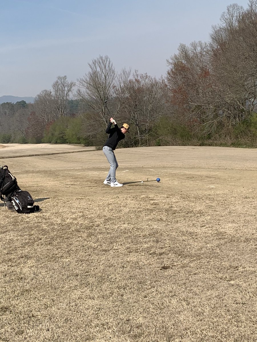 FCHSGolf1's tweet photo. Good match yesterday with Union and Murphy 🏌️‍♀️ 🏌️‍♂️ https://t.co/FrOQ4rxRAH