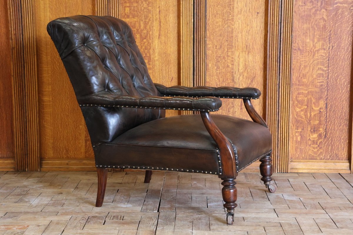 BrownriggUK's tweet image. 19th Century English Leather Library Chair

bit.ly/42lcdDN

#librarychair #antiquechair #leatherchair #antique #furniture #interiordesign #decor