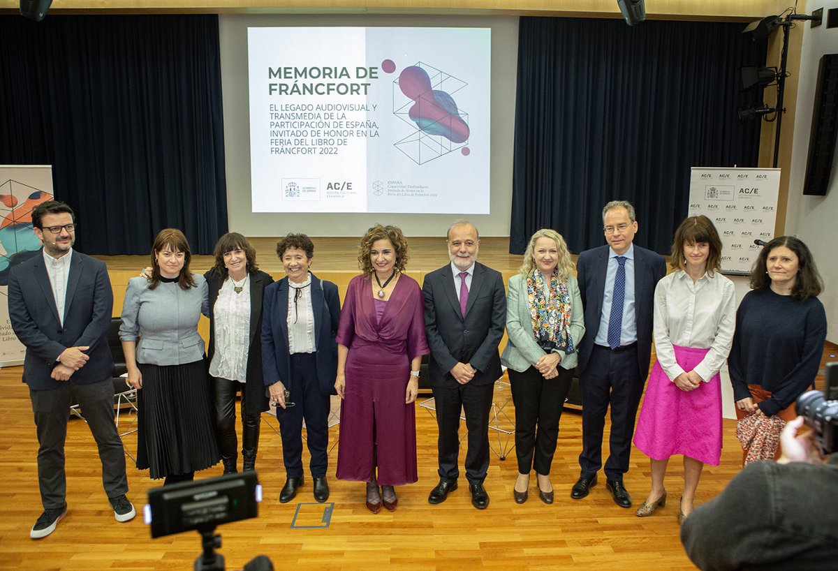 el_canonazo's tweet photo. La ministra de @Haciendagob, @mjmonteroc, fue la encargada de cerrar la actividad organizado por @ACECultura
Clausuró el acto con una cita de Lorca, que utilizó para poner en valor el patrimonio cultural, ahora también en formato transmedia.
📸: Julio González (AC/E) https://t.co/azBK8NEWm5