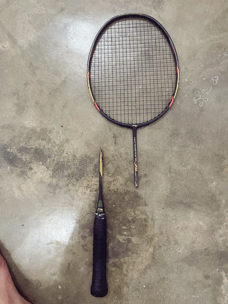ridwanontwit's tweet photo. Mengsyedih aing huhuhu https://t.co/j2AeX5tMST