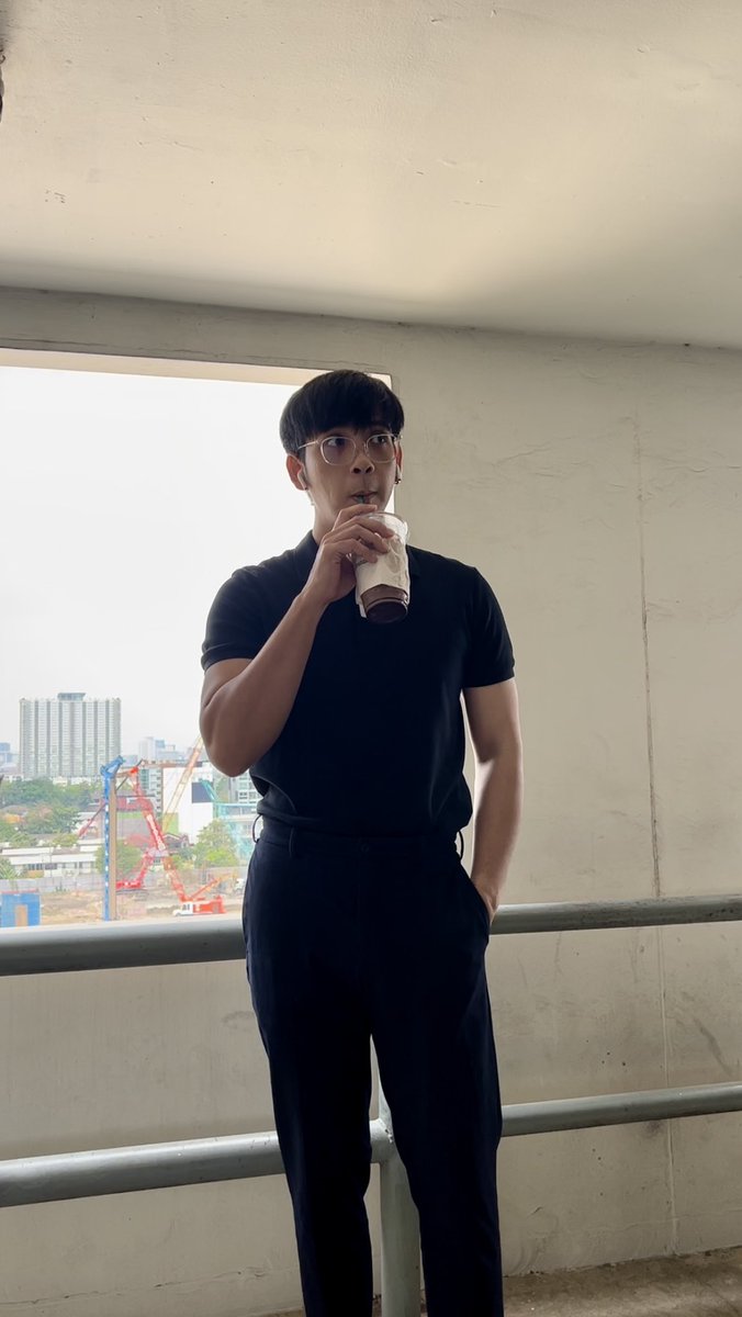 6ZACK7's tweet photo. 😖 https://t.co/ZF77P3Xyy6