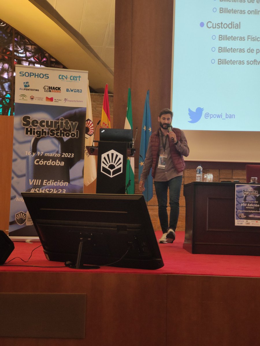 eduSatoe's tweet image. Turno de mi querido @powi_ban en la #SHS2k23 analizando movimientos de Cryptomonedas de diferentes estafas reales!! Equipazo @AllPentesting 🤟😎 #CórdobaPower