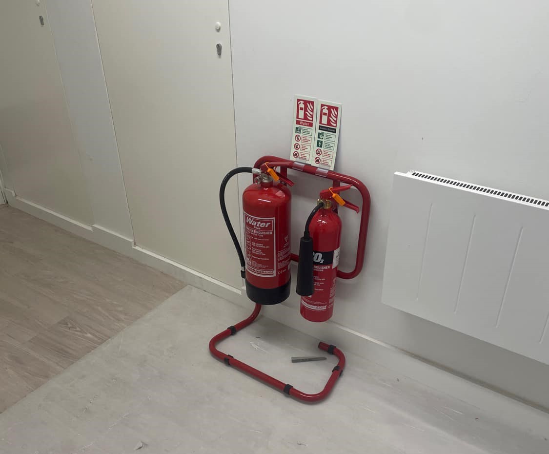 Each year, all fire extinguishers should be serviced to make sure they continue to function safely. Being skilled and qualified in the servicing of fire extinguishers allows SD Fire Solutions to do the task swiftly and effectively.
#fireextinguisher #fireextinguisherservice