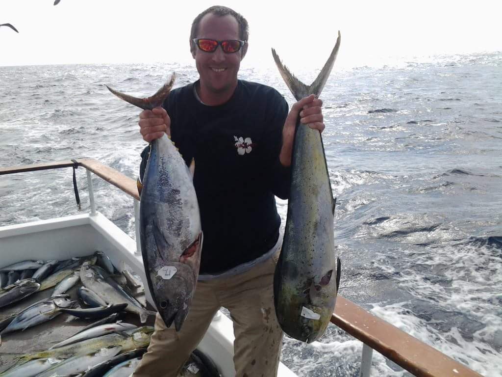 Is there enough green in that Dorado to not get pinched today? 

Once you're done doing the crawl, wake back up to the best reviews in #offshore #fishing! 

Link in bio! Happy St. Patrick's Day!!!