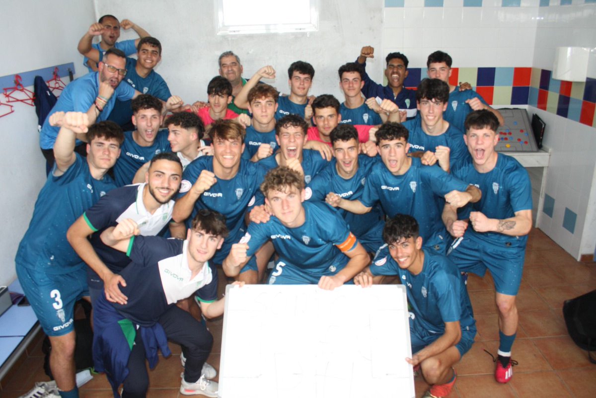 #DH4. El <a href="/Cantera_CCF/">𝙲𝚊𝚗𝚝𝚎𝚛𝚊 Córdoba CF</a> firma el regreso soñado a División de Honor

🥇 1º equipo en lograr el ascenso: ¡a 6⃣ jornadas para el final!
🏆 Lucha por ganar el 1º título de su historia en Liga Nacional 
1⃣ Líder en 20/24 jornadas
😎 Misma base, mismo entrenador

futboljuvenil.es/el-cordoba-fir…