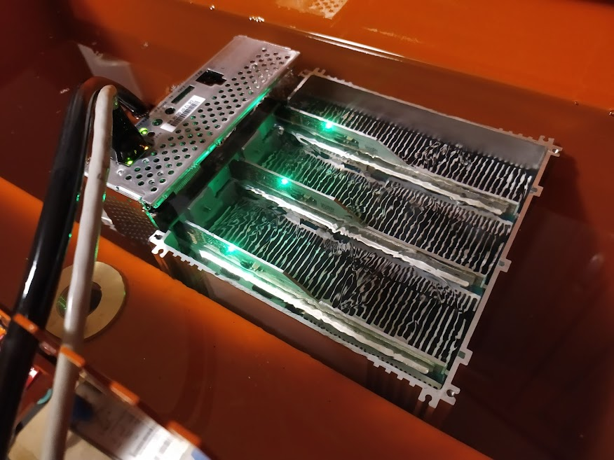 FlameITIO's tweet photo. @zsk Nice article about heating swimming pools. We are doing that since 2018 :)

Not only swimming pools are heated but also our systems are connected to house heating installation where heat from computers is reused to heat water and floors. 

#immersioncooling #cooltoheat https://t.co/6uC2lordD1
