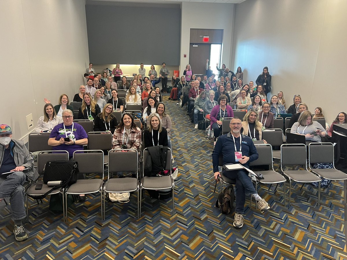 Had a great time yesterday presenting #macul23 for the first time!