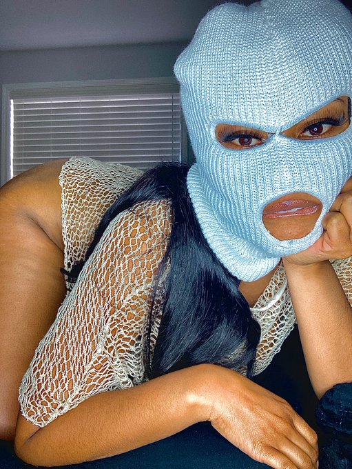 Damn idk what&rsquo;s wetter me or outside..🤔 https://t.co/N4sOiW1rSF<a href="/tag/freeonlyfans"class="tags"><span>#freeonlyfans</span></a>