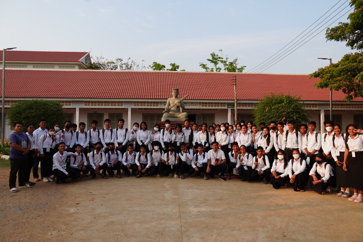 TuolSlengMuseum's tweet photo. កាលពីថ្ងៃចន្ទ ទី១៣ ខែមីនា ដល់ថ្ងៃពុធ ទី១៥ ខែមីនា ឆ្នាំ២០២៣ ក្រុមការងារសារមន្ទីរឧក្រិដ្ឋកម្មប្��ល័យពូជសាសន៍ទួលស្លែងបានចុះស្វែងយល់ពីការបង្រៀនមុខ..... https://t.co/BG7FIsc99u