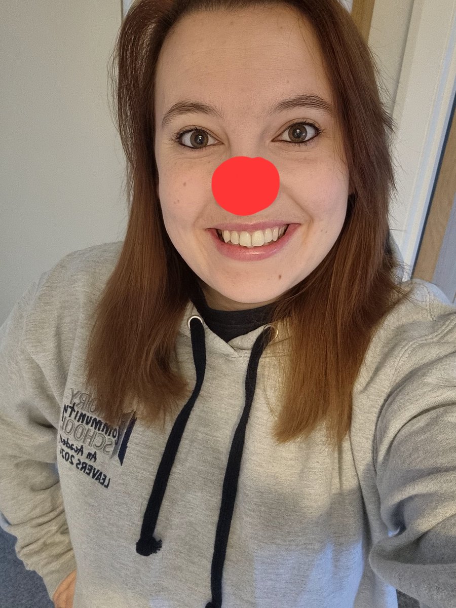 (Non) School uniform day! Thought I would swap with my tutor group for the day 🤣😂🤡 #RedNoseDay #dosomethingfunnyformoney