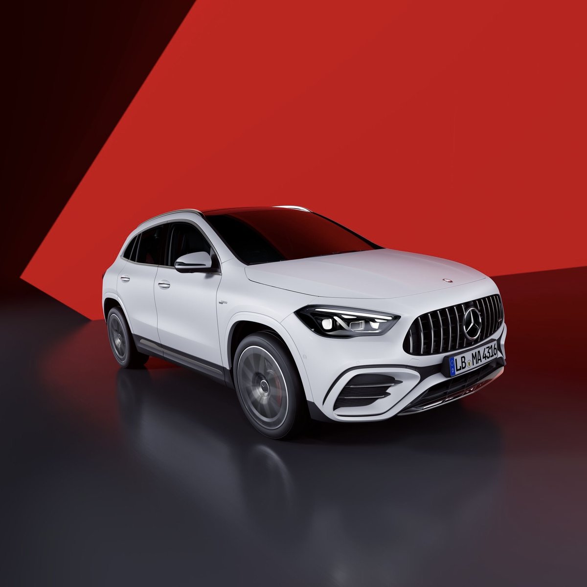 Welcome to the quintessential urban ride – the new Mercedes-AMG GLA 35 4MATIC.

#MercedesAMG #AMG #AMGThrill #AMGPremiere #AccessAllAreas 

[WLTP: Kraftstoffverbrauch kombiniert: 9,2-8,8 l/100 km | CO₂-Emissionen kombiniert: 209-200 g/km | amg4.me/DAT-Leitfaden]