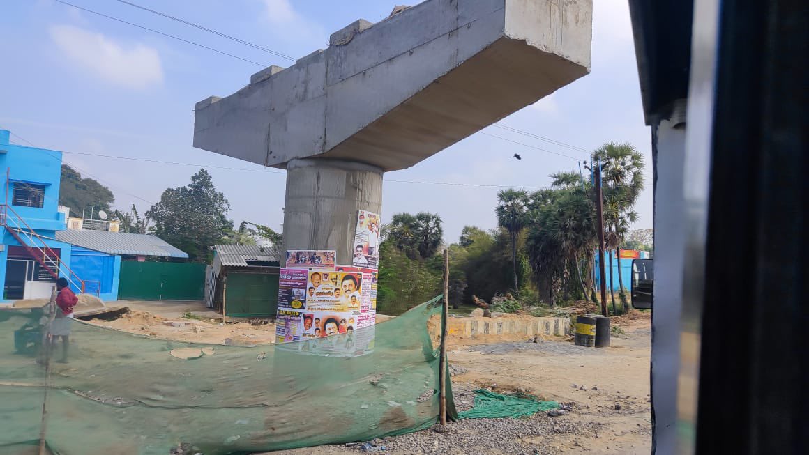 CuddaloreTN31's tweet photo. Under construction flyover at #Kurinjipadi in the Cuddalore - Salem #NH532 https://t.co/oRmZ4APjFk