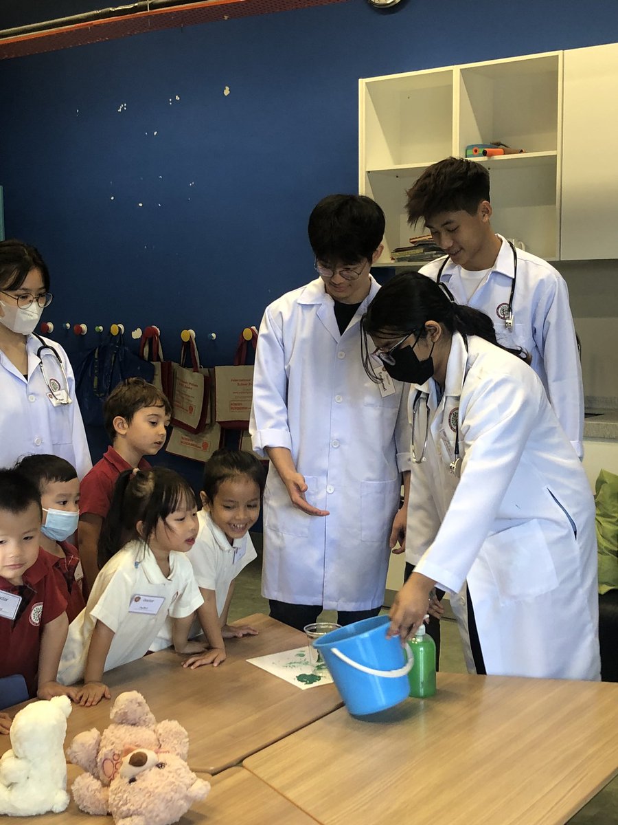 Ms Laura tweet media