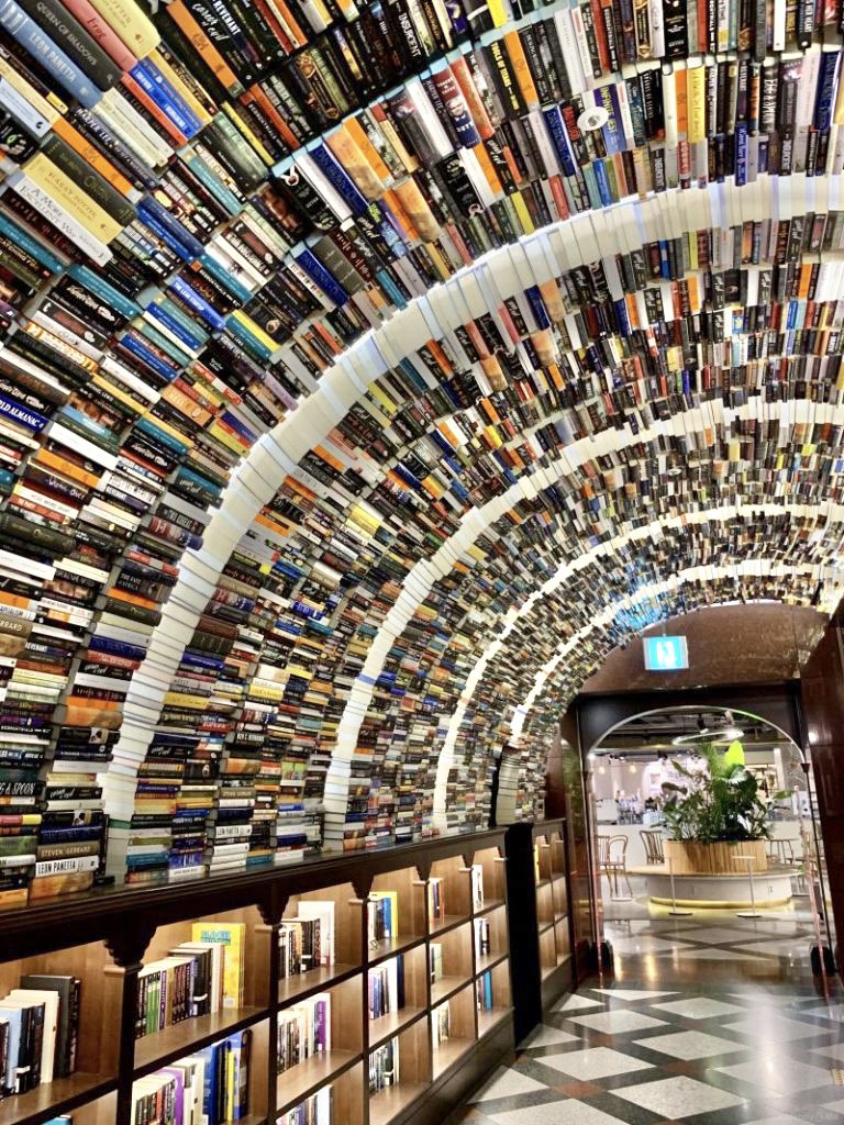 teabookshop's tweet photo. ‘Arc N Book Library’
โซล เกาหลีใต้
Photo: KoreabyMe
#teabook
#อ่านหนังสือก็เหมือนกับดื่มชา https://t.co/ifwlN2O7vj