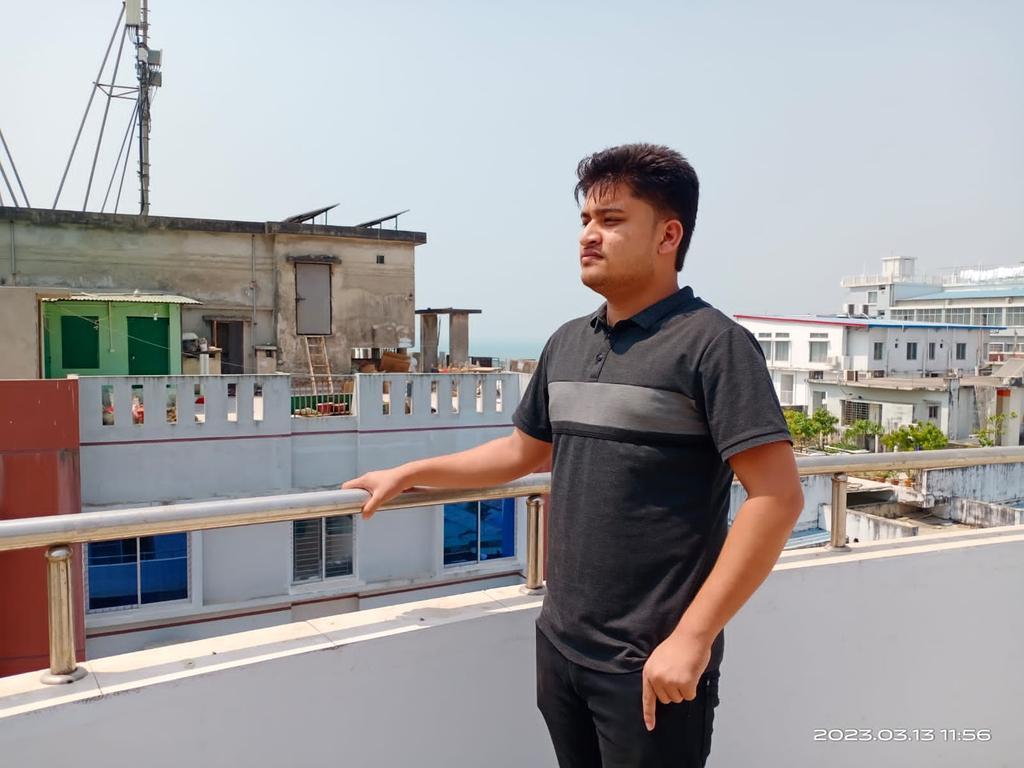 ForkhadMohammad's tweet photo. Getting fresh air at cox's Bazar Bangladesh. https://t.co/daf0iee1HX