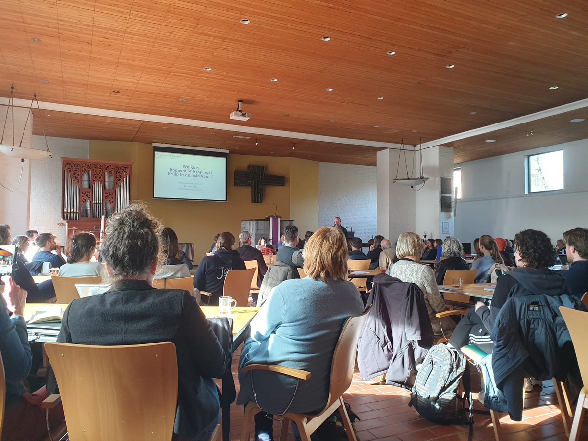 📣 Ook stichting Al Amal was aanwezig bij de wijkconferentie Overvecht, waar we samen met andere organisaties hebben gewerkt aan een gezondere toekomst voor de bewoners van de wijk.  #Overvecht #gezondheid #duurzaamheid #AlAmal