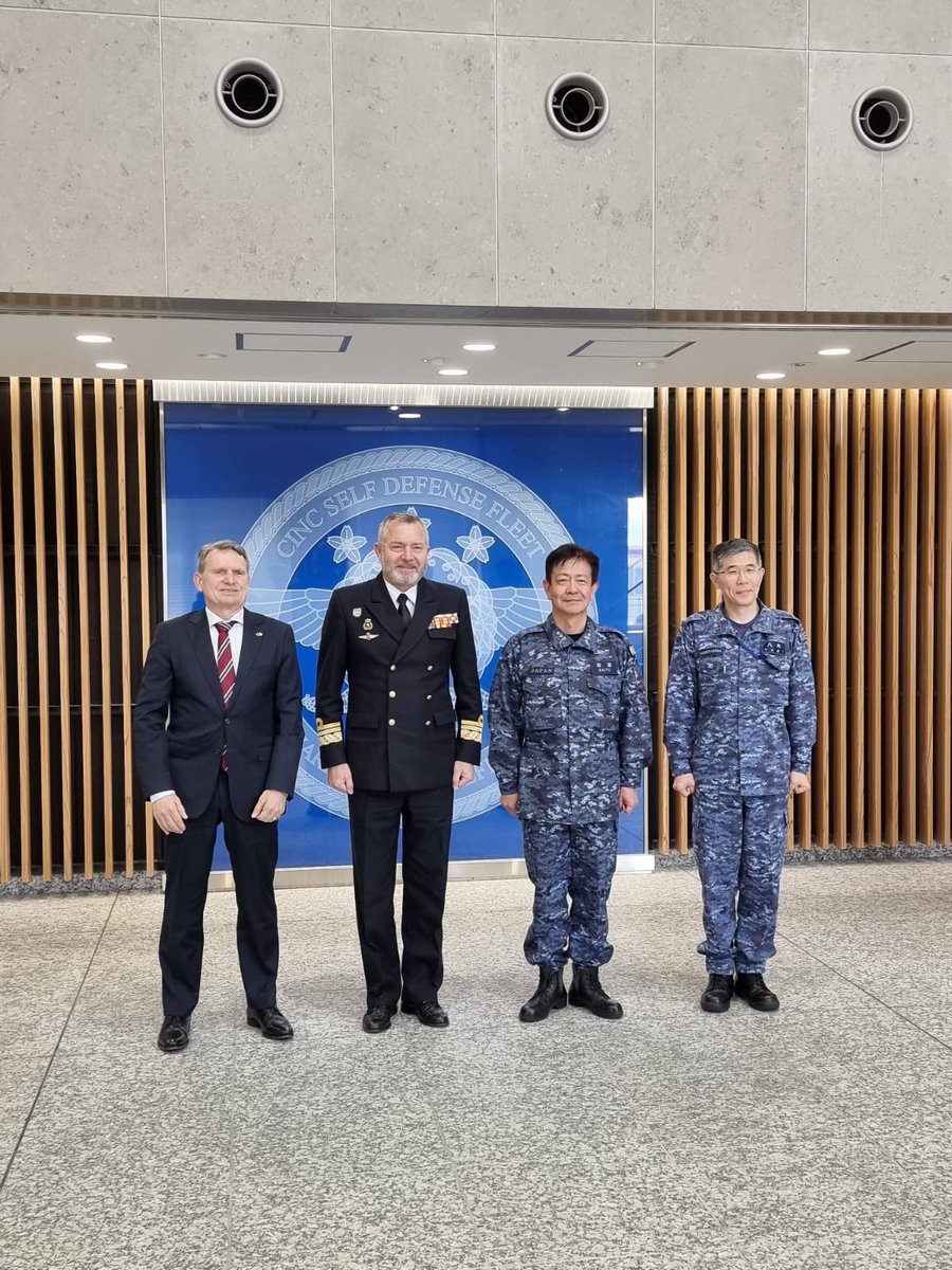 MichaelPulchEU's tweet photo. Instructive visit to Yokosuka Naval Base. Insightful exchange with @JMSDF_PAO Vice Admiral Akira Saito and Rear Admiral Erik Eslich, Deputy Commander of the US 7th fleet on maritime security in the Indo-Pacific theatre of operation. @OpComd_EUNAVFOR @eu_eeas https://t.co/9AMB1G1fjn