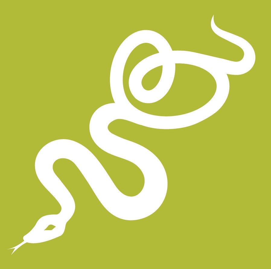 Off you go there now, slide along, go on, out! 🐍☘️

Happy Saint Patrick’s day :) 
#StPatrickDay