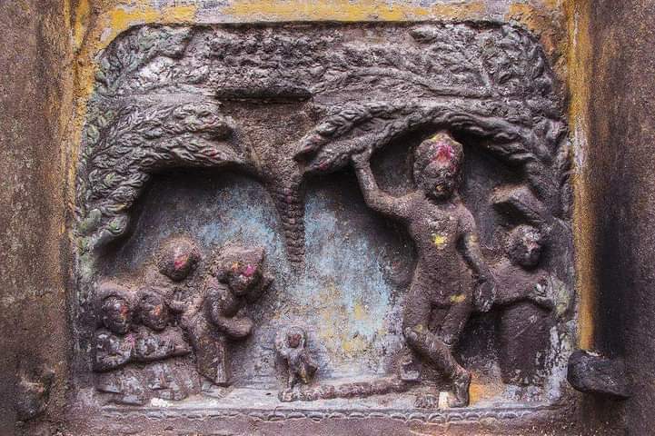 *प्राकृत मे माया मतलब माता और महामाया मतलब महामाता|*

*महामाया उपाधि है| वास्तविक नाम नही है|*

*तथागत जैसे तेजस्वी पुत्र को जनने के कारण बुद्ध की माता को लोगो ने कालांतर मे "महामाया" ( महामाता ) की उपाधि दे डाली थी|*

*यही अब प्रचलित है|*

- <a href="/563Rajendra/">Dr. Rajendra Prasad Singh</a>
Rajendra Prasad Singh