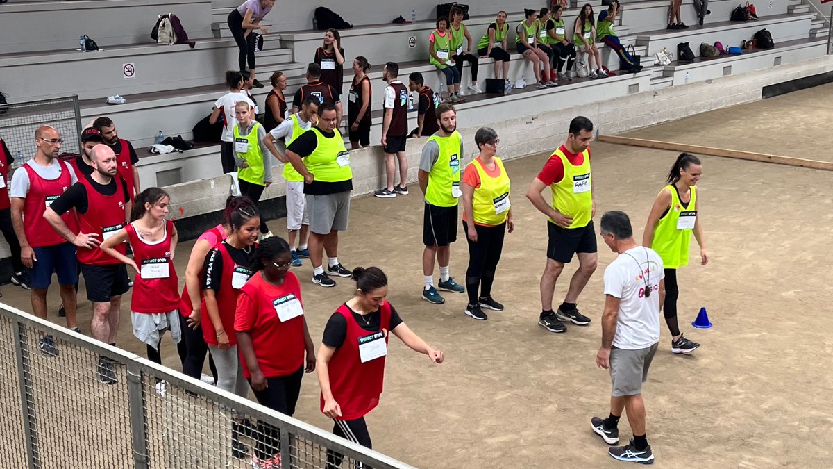 FTravail_ARA's tweet image. Du Stade vers l'Emploi 🏃 Cet événement innovant propose aux #entreprises de recruter autrement, sur les #savoirêtre des candidats en s'appuyant sur les valeurs du #sport 

Toutes les dates 2023 en #AuvergneRhôneAlpes 
👉 pole-emploi.fr/region/auvergn…

#TousMobilisés #recrutement