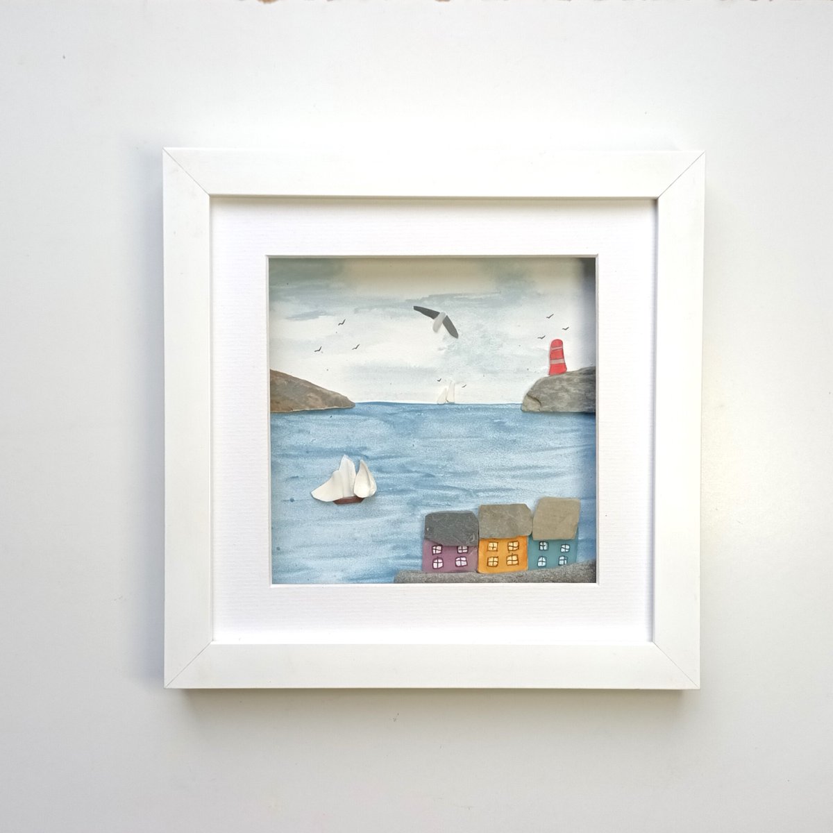 Beachstreetart's tweet image. There's a sea pottery cottage hiding in amongst these sea glass cottages #beachcombed #coastal #wallart #seaglass #seapottery #cornwall etsy.com/uk/beachstreet…