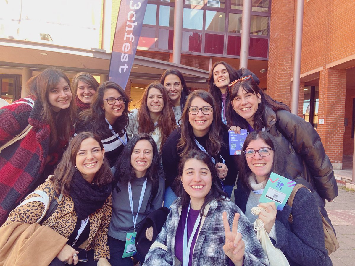 Hace dos semanas estaba con estas maravillosas mujeres a las que quiero mucho en el <a href="/T3chFest/">T3chFest</a> Una maravilla de evento. 💜✨ #PromoRadia #WomenInTech #WomenWhoCode