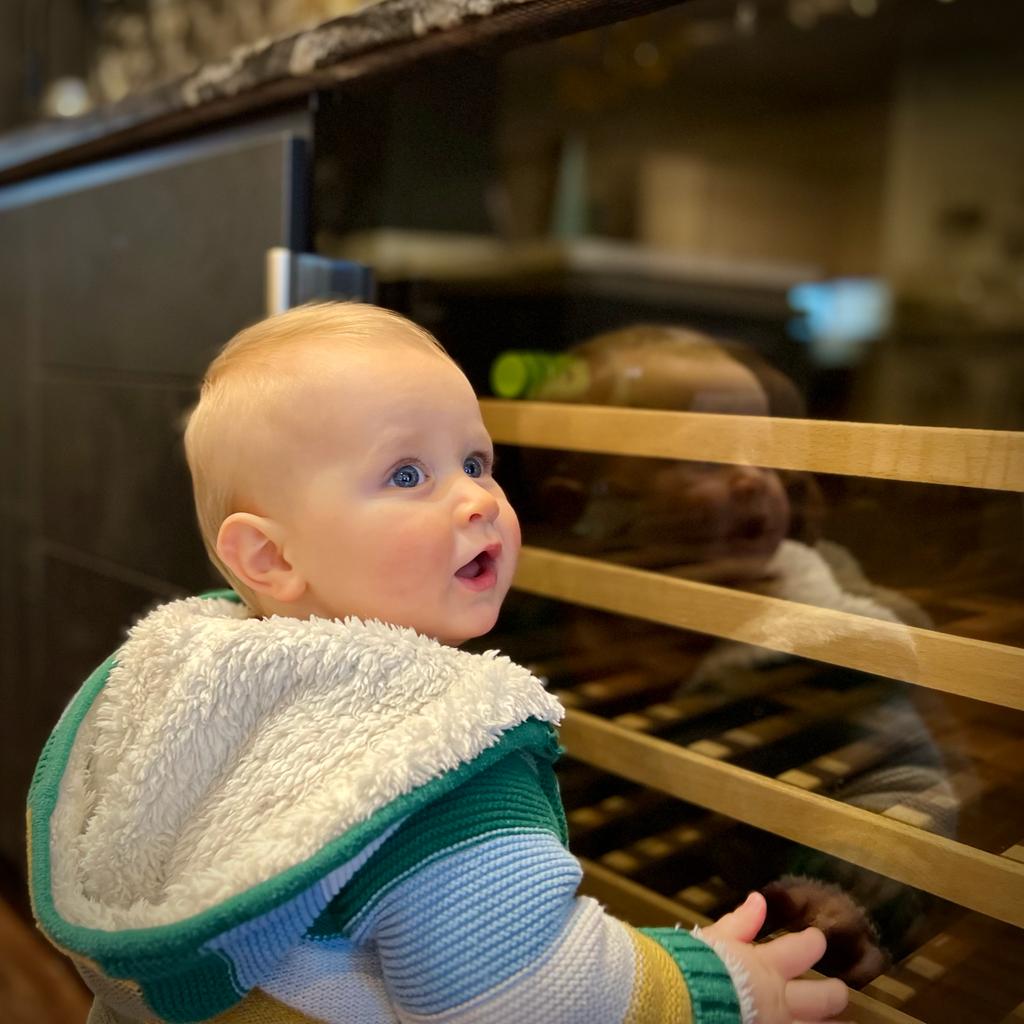 “Our Creative Director’s son came in today and was strangely drawn to the wine cooler (soon to be replaced with a beautiful Miele KWT 6321UG) … must take after his daddy! “  #chelmsfordbusiness #kitchendesign #pronorm #kitchendesignideas #germankitchen #kitchendesigntrends