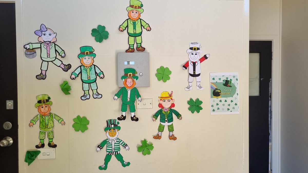 ☘️Happy Paddy's Day☘️

Students had fun this afternoon running around following clues to find a pot of gold (lollies). 

Also pictured is one our parent's beautiful designs that a student wore to school today 💚

#irishculture #lovewhereyouwork