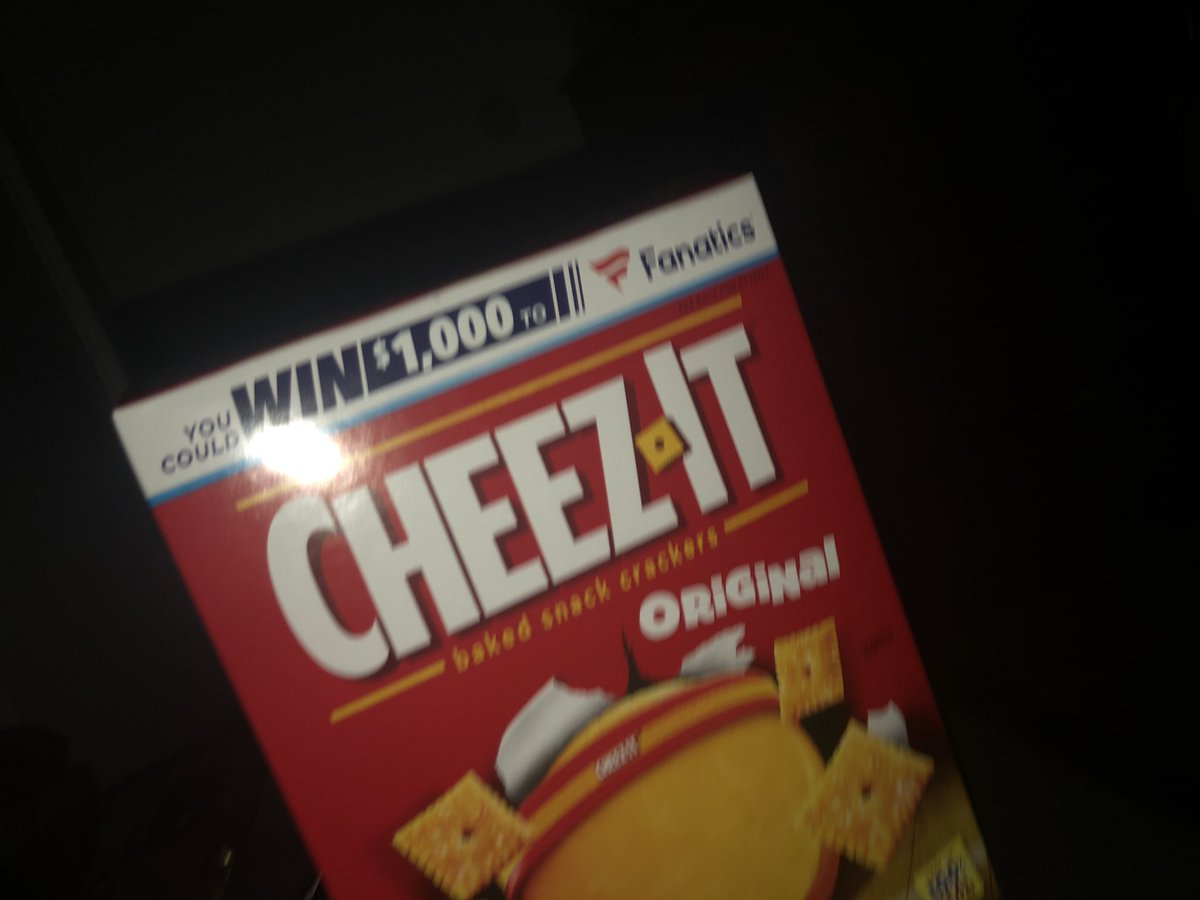 i forgot i had the flash on when i took this photo so i got scared