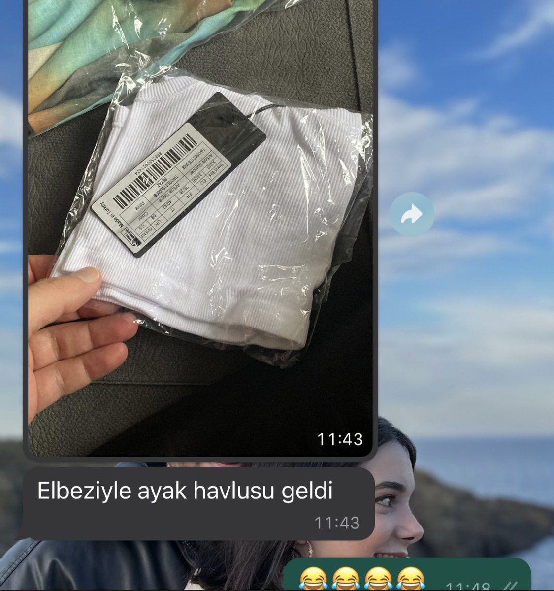 meliikedinc's tweet photo. Elbise ve crop almışımdır.. @yusuufyildizz https://t.co/TMIwDrFSkY