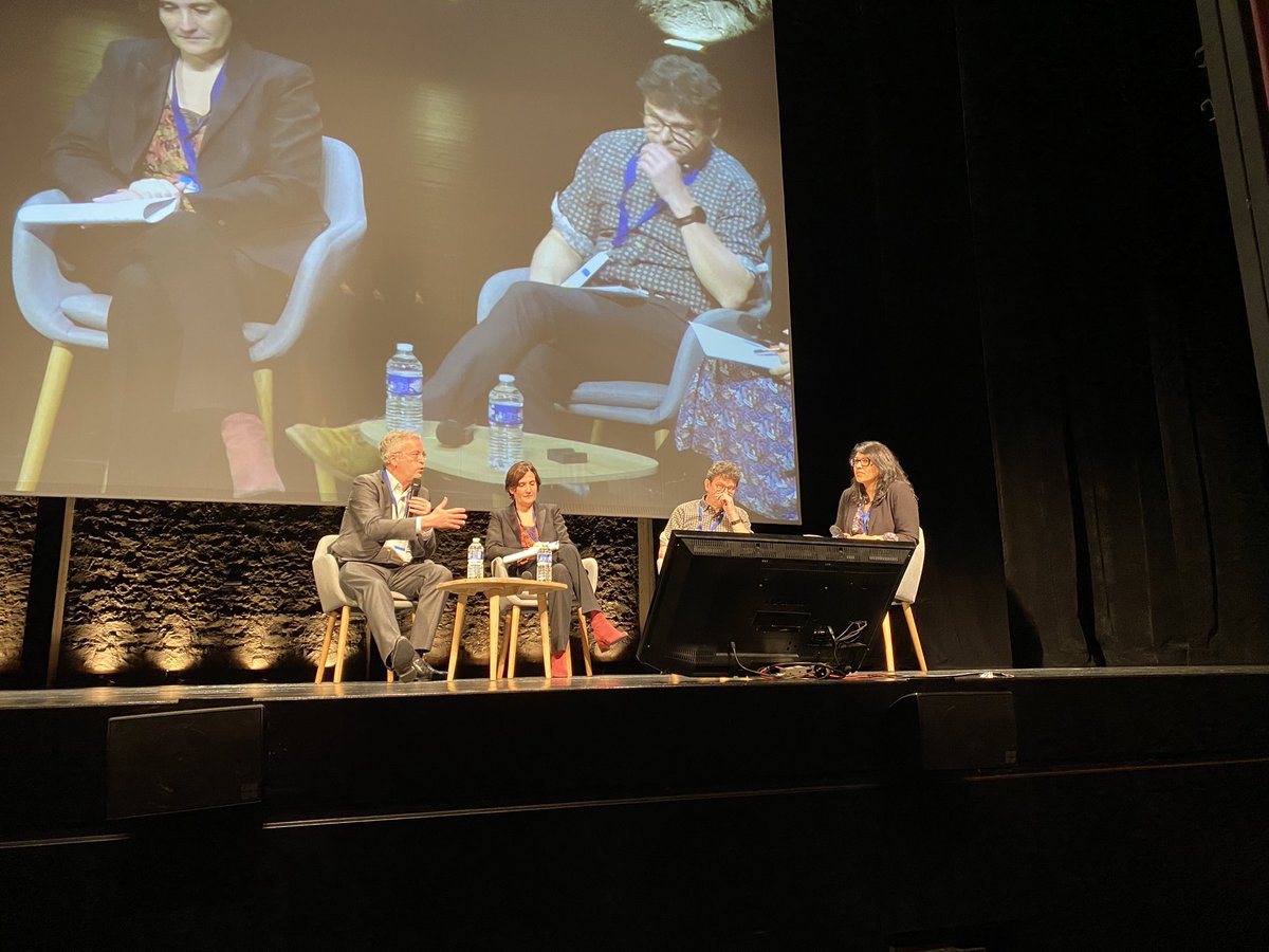AVEC_sante's tweet photo. Pour débuter cette première plénière, @karen_ramsay04 reçoit @ThomasFatome, Directeur général de la Caisse nationale d’@Assur_Maladie et Marie Daudé, Directrice générale de l’Offre de Soins sur le thème "Les équipes, la base de la refondation". #AVEC2023 #RENCONTRES2023 https://t.co/Rm0PNz712y