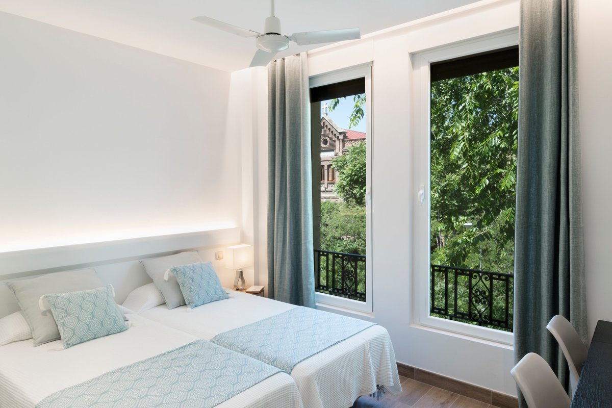 RitaGasalla's tweet image. El sueño es #salud. Por eso, en el dormitorio, donde pasamos 1/3 de nuestras vidas, mejoramos la #calidaddelaire #luz #ergonomía #confortacústico y evitamos las radiaciones electromagnéticas.
#ArquitecturaSaludable #neuroarquitectura #DiaMundialDelSueño 

linkedin.com/feed/update/ur…