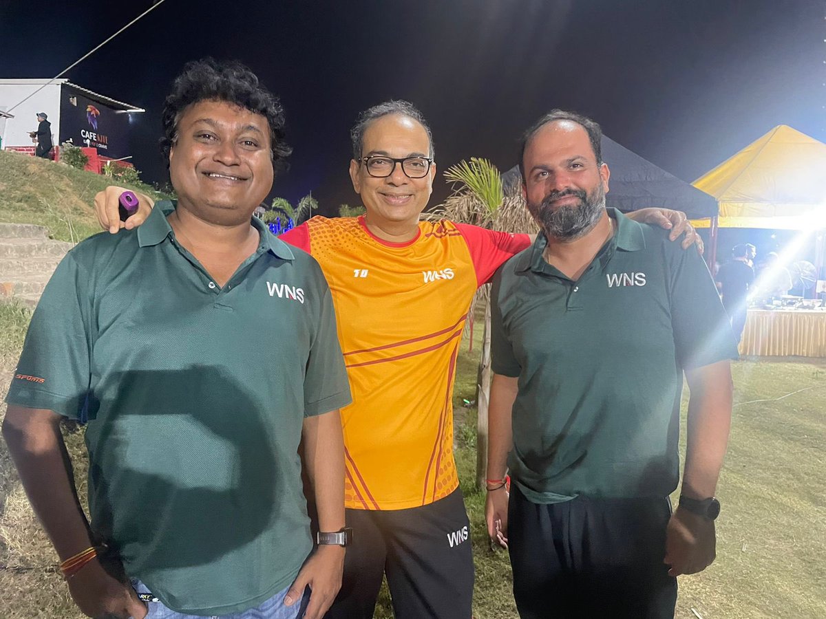 keshav_murugesh's tweet photo. @wnsholdings works hard and plays hard. A cricket match at the end of 3 days of hard work delivers a global team that are winners and losers who also behave like winners. #circleofvalues #collaboration #funbeyondwork https://t.co/SKljHok7PW