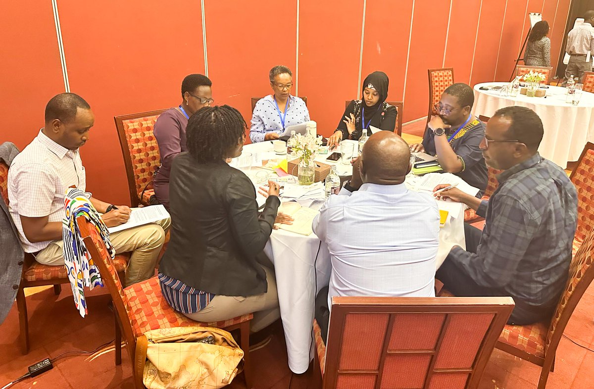 Afidep's tweet photo. Day 2 of the #BUILDProject regional co-creation workshop for the East Africa PHED program.
Today’s agenda includes reviewing draft program result areas; partnerships & collaborations; & Monitoring, evaluation, research & learning (MERL).
#PEDAction
👉https://t.co/oaI800mQ2D https://t.co/ji7anuCxrm