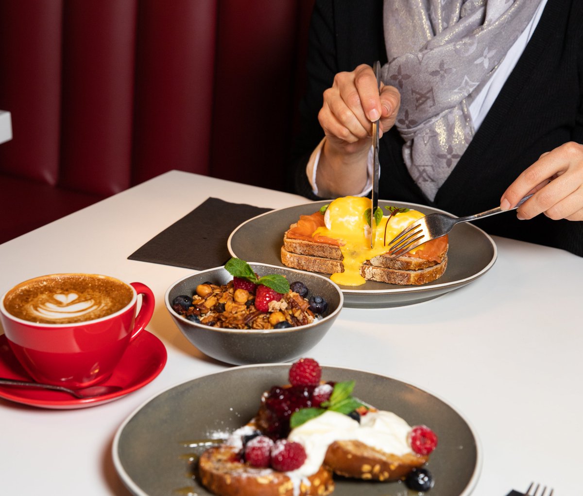 Finally, it's Friday! Who else is excited about Mother's Day weekend? 🎉 Last-minute Mother's Day plans? We've got you covered with our Mother's Day Brunch, featuring brunch classics such as Eggs Royale, French Toast & Quarter Granola.