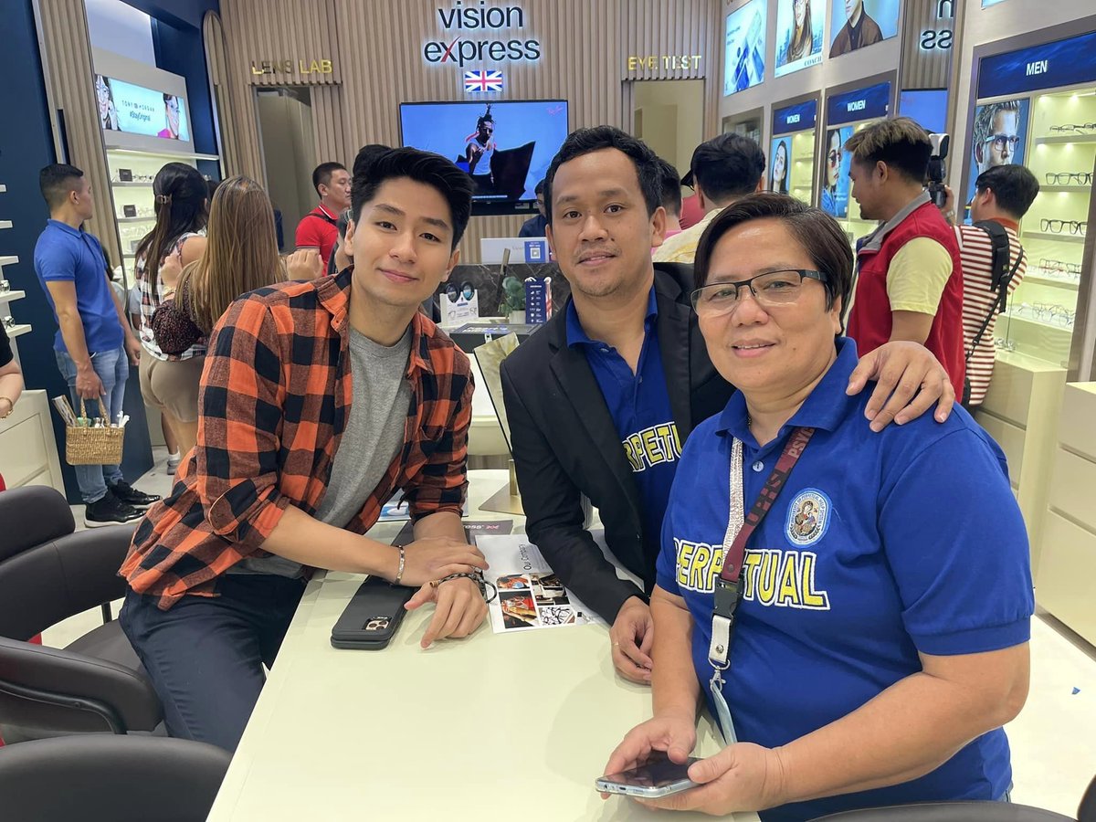 UPHSL_Binan's tweet photo. The University of Perpetual Help System Laguna would like to extend its warmest congratulations to Vision Express Santa Rosa for their successful grand launch held today, March 17, 2023. https://t.co/5wkhvrlLom