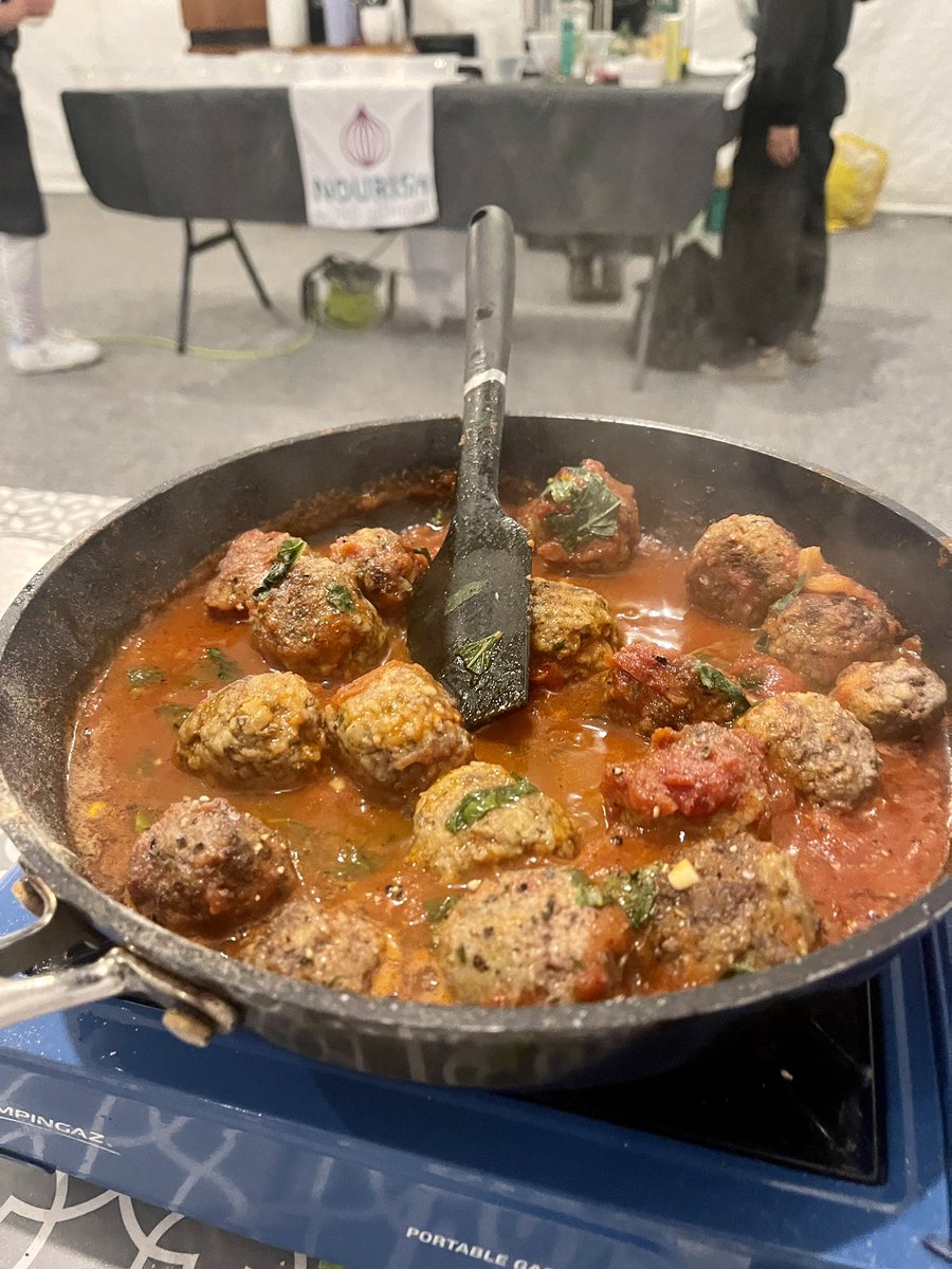 nourishfoodsch's tweet photo. Kids are great cooks - and these guys from @thisisachoice make the BEST @jamieoliver Spaghetti and Meatballs this week!
#keepingcookingskillsalive #cookfromscratch #youthwork #nefood #cookeryschool #popupkitchen #newcastle #byker #nefood #SocEnt https://t.co/q2uVTdoL9r