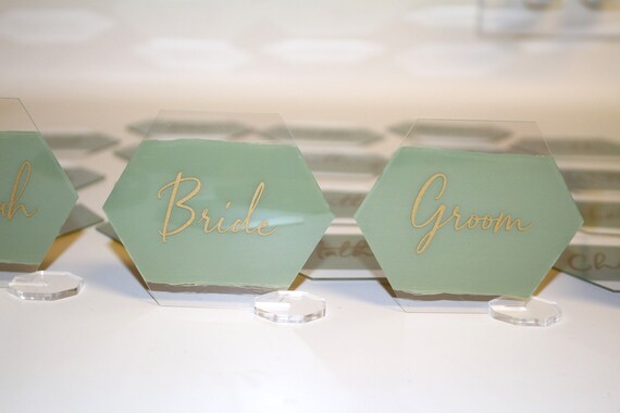 hidingplacebout's tweet photo. Wedding Name Card, Emerald, Sage, Event Escort https://t.co/hiqjP45Jil #seating #name #placecards #acrylicsign #guest #birthday #babyshower @etsymktgtool https://t.co/fgJTSQc0I6