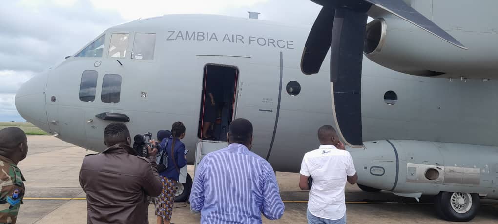 simplempha's tweet photo. Thank You Zambians #OneMalawiOneZambiaOneNation
#CycloneFreddyMalawi
#ReliefItems https://t.co/KKeRYZBLD6