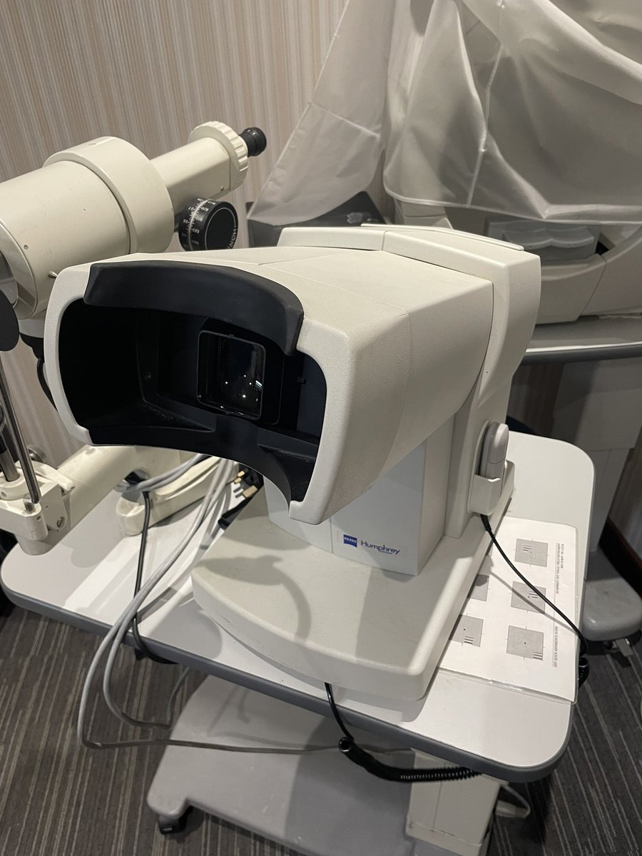 richardspruce's tweet photo. From the latest episode of #Themandalorian - I think the new republic uses FDT visual field screeners for its archival equipment! @screencrushnews @DisneyPlus @vision_eyecare https://t.co/dirmosuiza