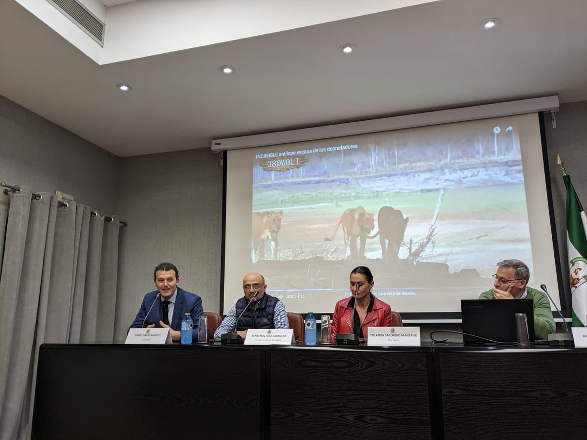 AbogadosCadiz's tweet photo. 🔴Ayer  disfrutamos en @AbogadosCadiz de una charla muy amena y alto contenido práctico el “El abogado y el estres”🤯 impartida por el Psicólogo Javier Tena y por el gerente de la Clinica #Beiman, Benjamin Ruiz.  Salimos menos estresados  y con fórmulas para rebajar ese distres. https://t.co/FW80Hp7c0M